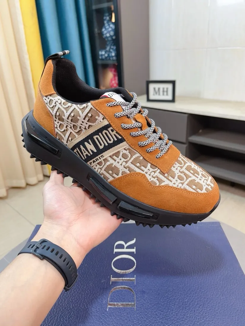 Ex-factory price 438🌹🌹【Dior】Best-selling model, world premiere on official website🔝High-end brand of men's shoes, latest series on official website: The upper is made of imported cowhide with specially designed fabrics➕Mesh breathable lining. Make walking more convenient and comfortable! Compared with the official quality, Midea’s 1:1 replica. Create a fashionable personality to set off your uniqueness! A must-have for trendy men! Classic style. Men's sizes: 38-44.